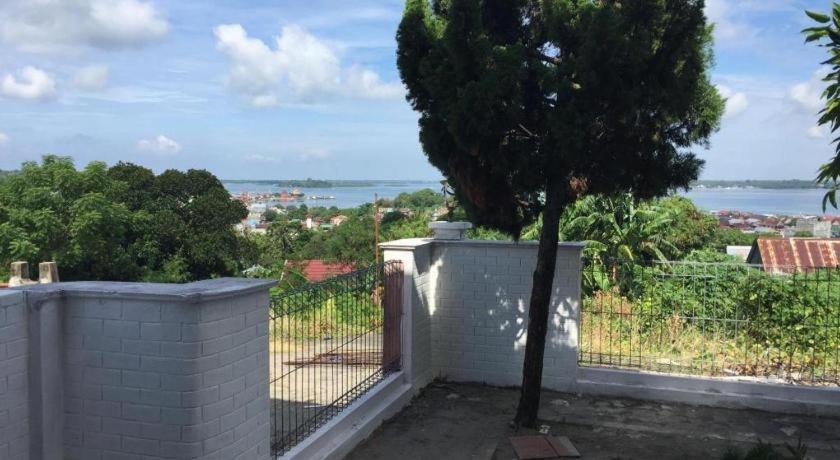 Satria Wisata Hotel Parepare Exterior foto