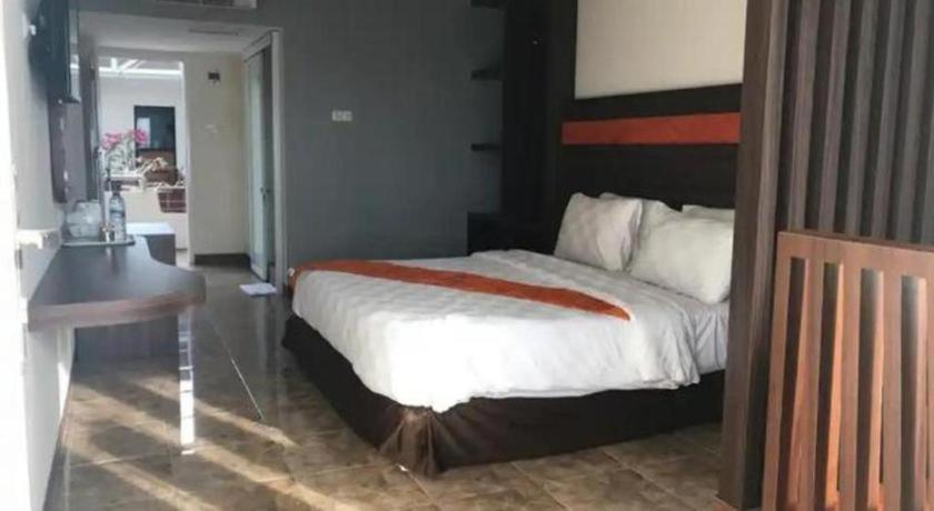 Satria Wisata Hotel Parepare Exterior foto