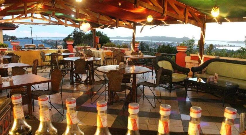 Satria Wisata Hotel Parepare Exterior foto