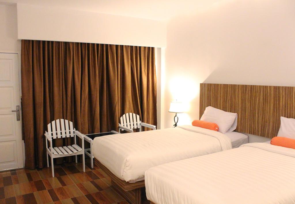 Satria Wisata Hotel Parepare Exterior foto