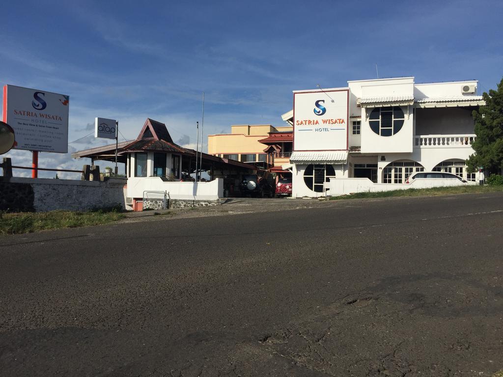 Satria Wisata Hotel Parepare Exterior foto